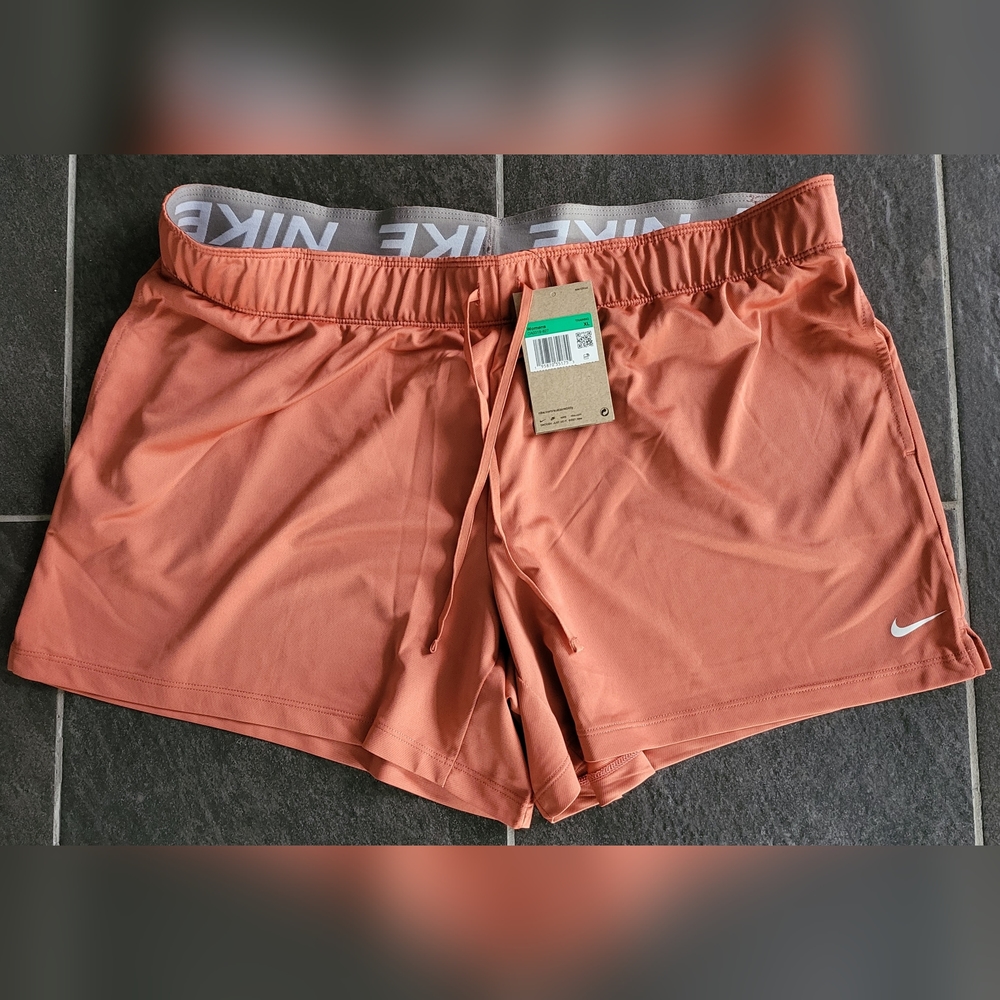 Nike DA0319-827 Women's Extra Large XL Athletic Dri-fit Training Workout Shorts